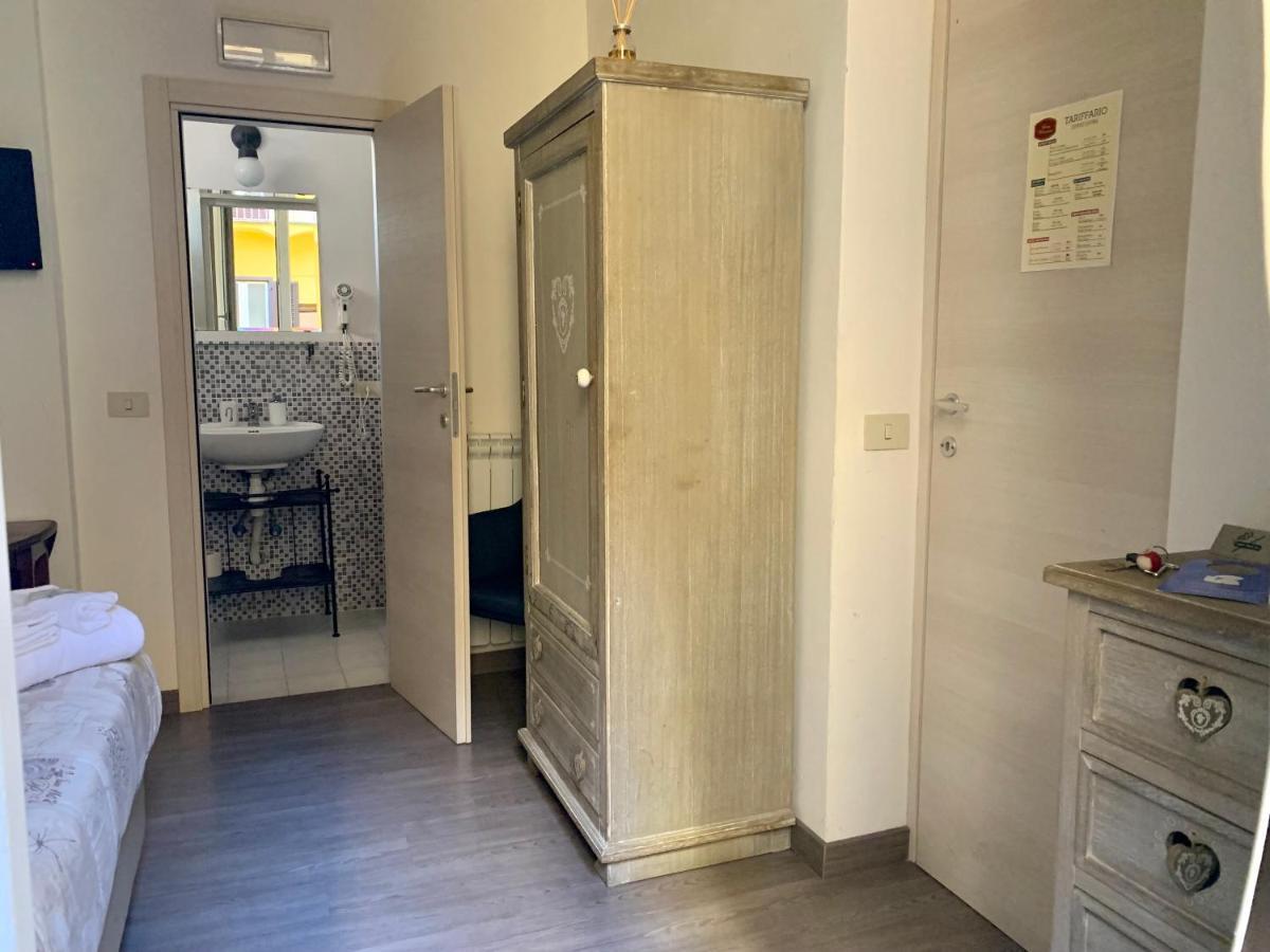 Guest House Casa Vicenza Roma Ngoại thất bức ảnh